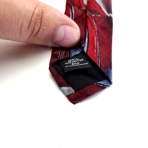 Arrow Red Print Abstract‎ Gray Short Wide Silk Tie - Picture 4 of 6